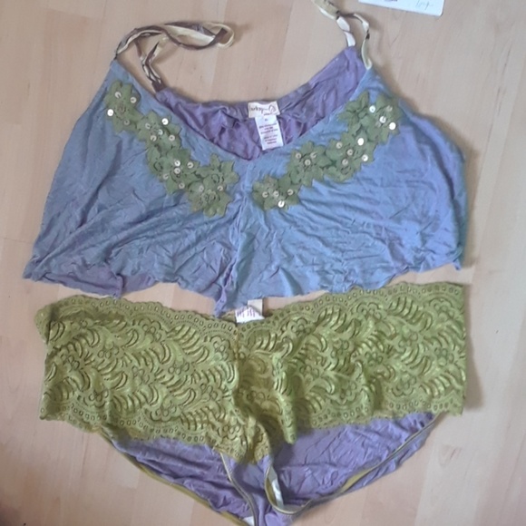 Larkspur Organic Lingerie set - Picture 3 of 3